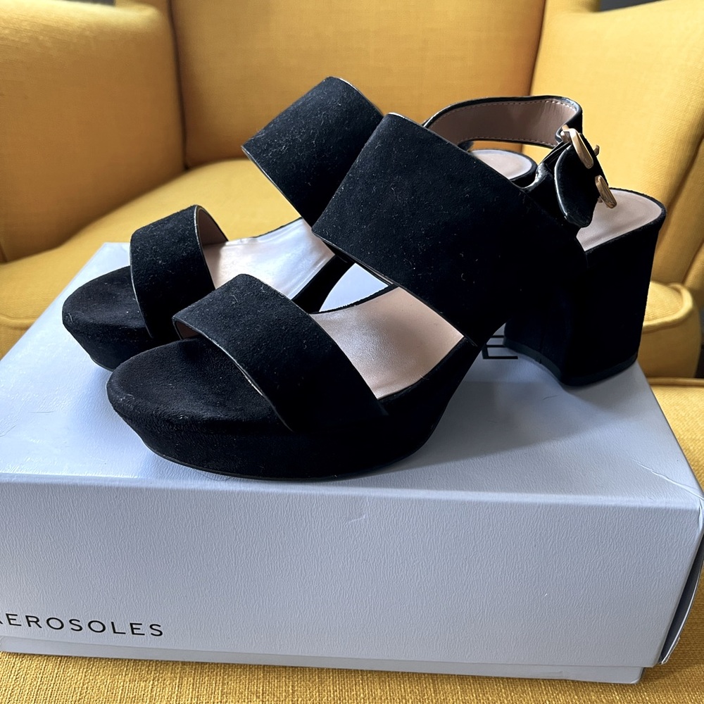 Aerosoles Carimma black suede chunk heel, size 7